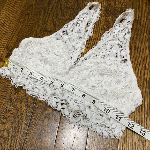 EUC Forever 21 Lace bralette bundle - Picture 7 of 11